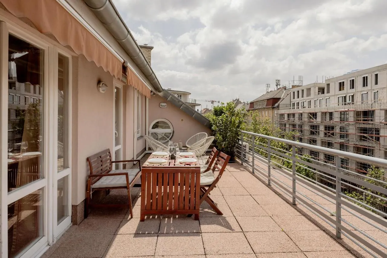 Bright And Spacious Penthouse W/ Terrace & Parking Budapest 0*,  Hungary
