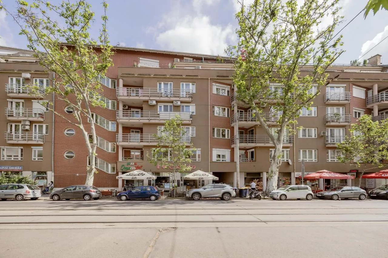 Bright And Spacious Penthouse W/ Terrace & Parking Budapest 0*,
